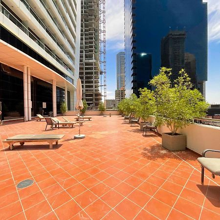 Higuests - Modern Studio With Incredible City Skyline View Dubai Exteriör bild